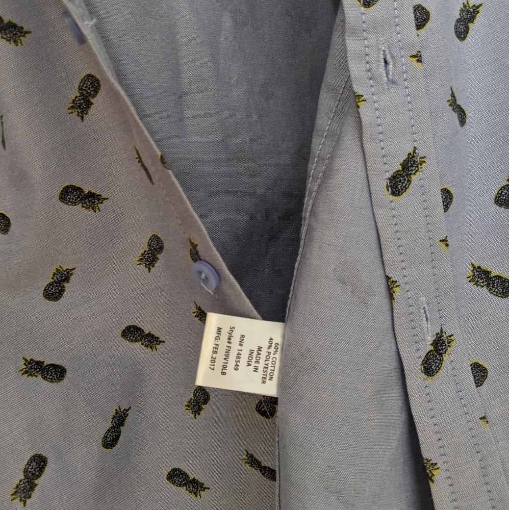 Short sleeve blue button up, pineapple print. Free Planet: men's Large. - Picture 10 of 12